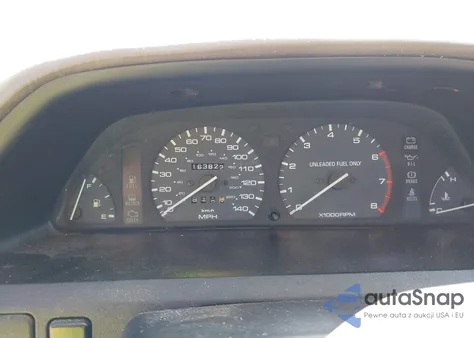 1993 Mazda Protege Dx z USA, uszkodzony, nr VIN JM1BG224XP0598155